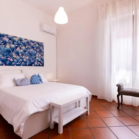 Vista Mare By Domusicily Apart Otel 4*