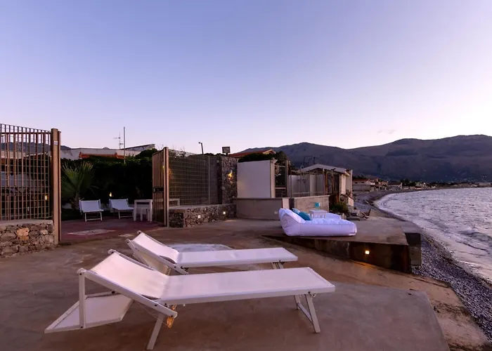Vista Mare By Domusicily Aparthotel 4*